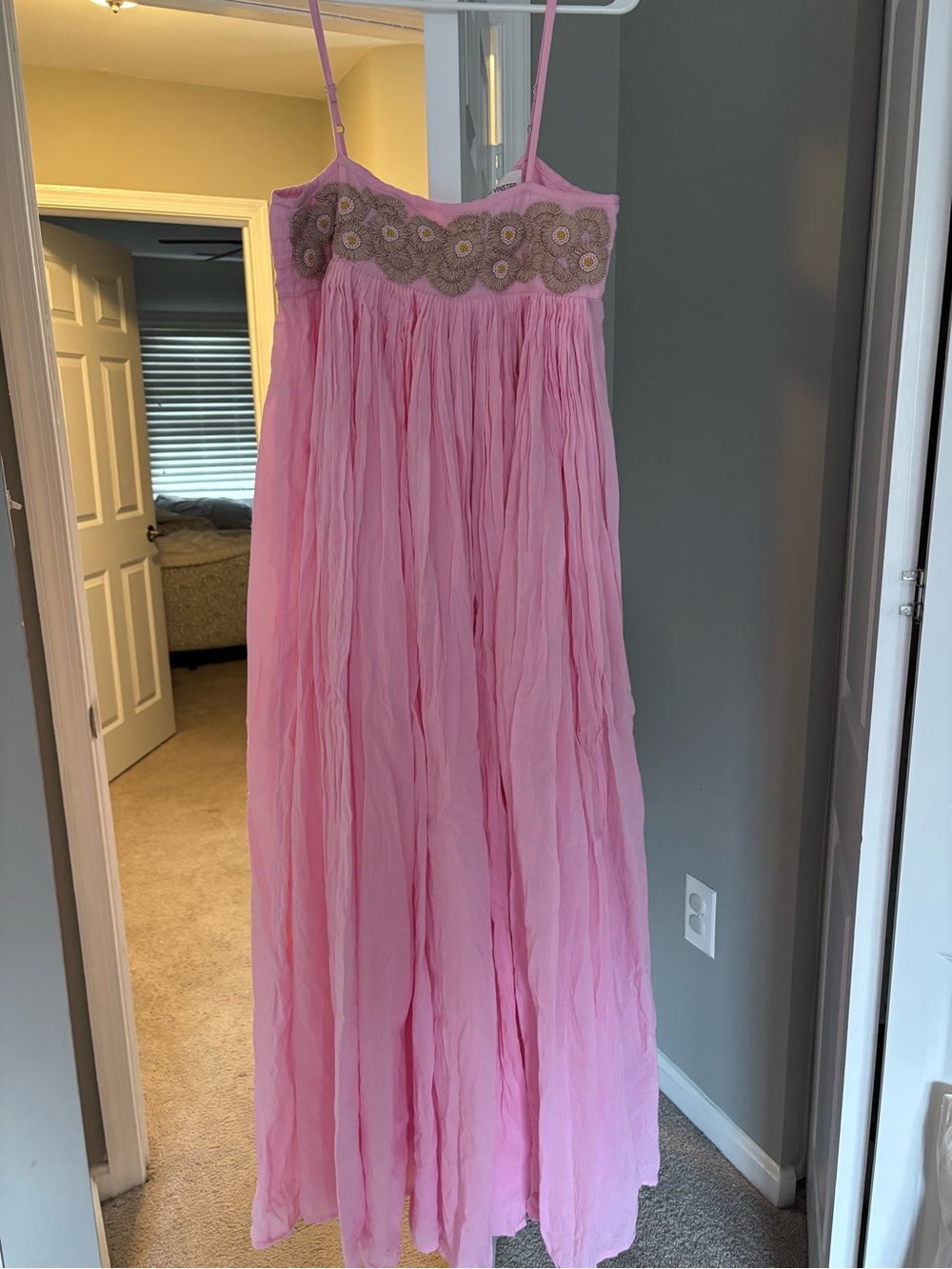 V.DE VINSTER Pink Spaghetti Strap Maxi Dress with Embroidered Bodice